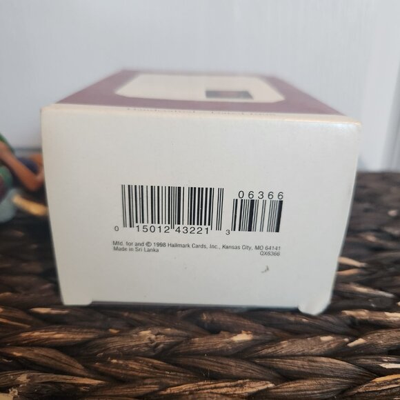 Hallmark Christmas Keepsake Ornament 1998 Celebration of Angels Kwanzaa Muhindi‎ - Picture 9 of 9